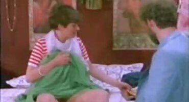 phim sex vu to Rileean liếm lồn